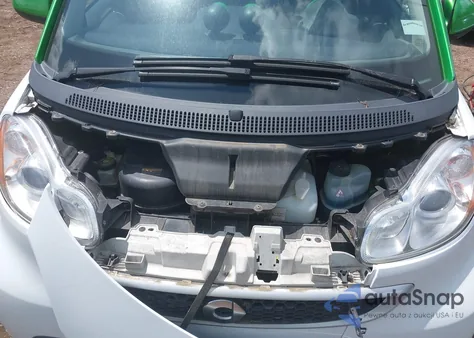 2014 Smart Fortwo Electric Drive Passion z USA, uszkodzony, nr VIN WMEEK9AA6EK783768